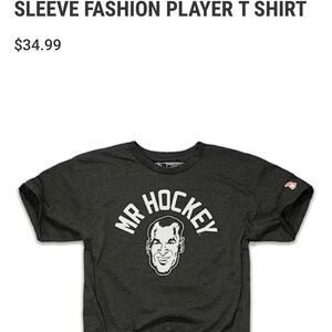 The Mitten State gray Gordie Howe 'Mr Hockey' Graphic T-Shirt- soft!